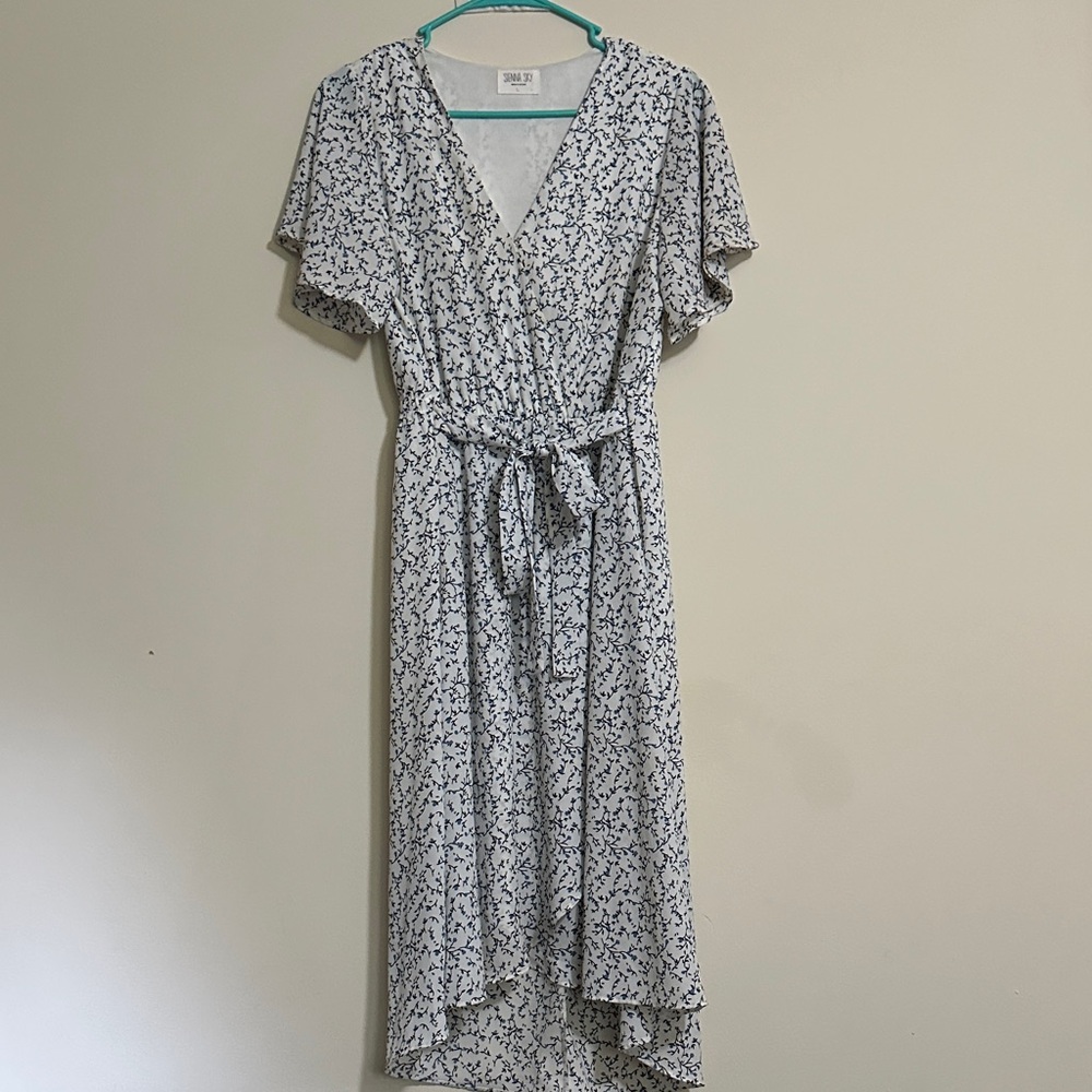 Sienna Sky High Low Dress in White and Blue